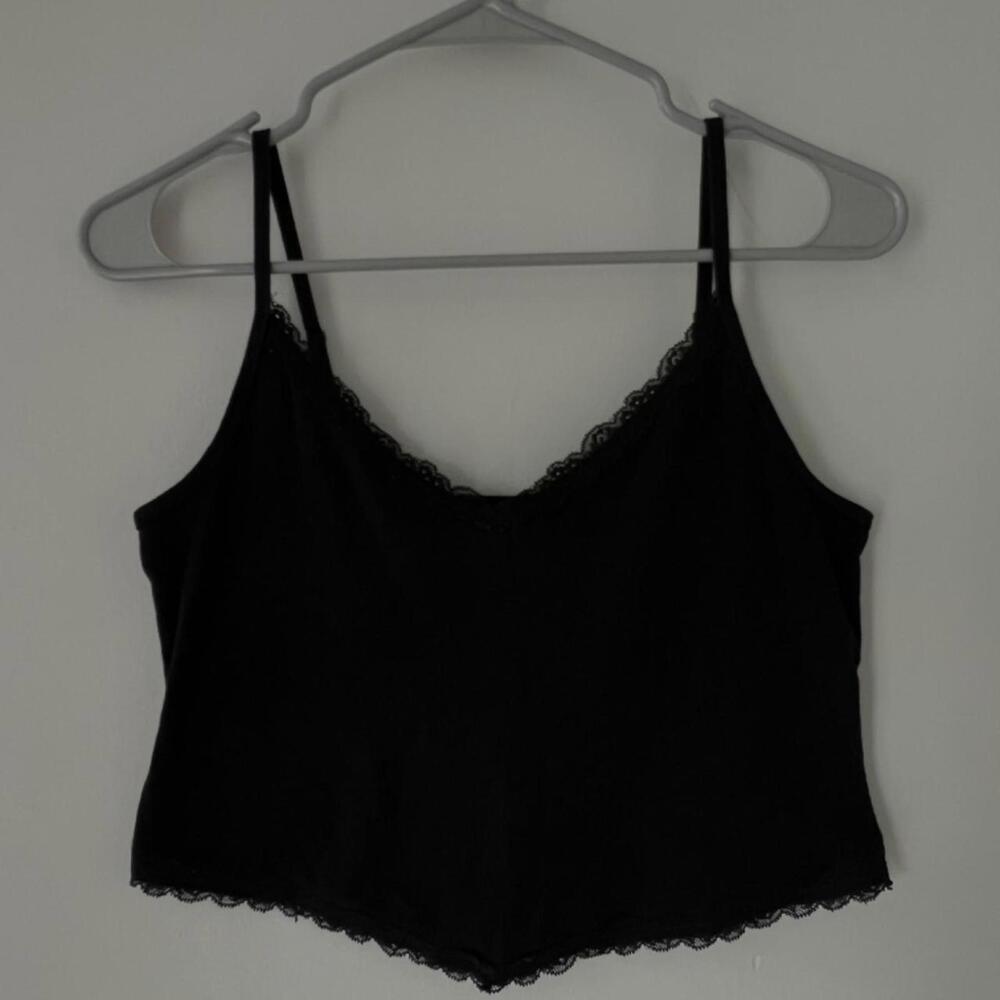 Large Black Lace Cami Top from Hollister - V-Shaped Hem